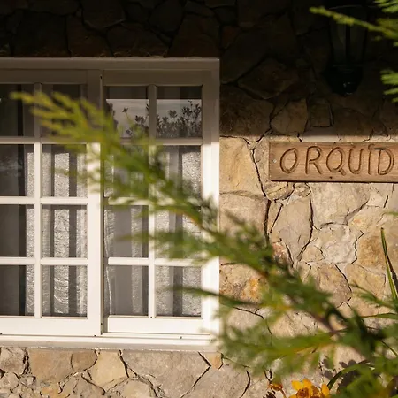 Casas Da Gralha Oda ve Kahvaltı 3*